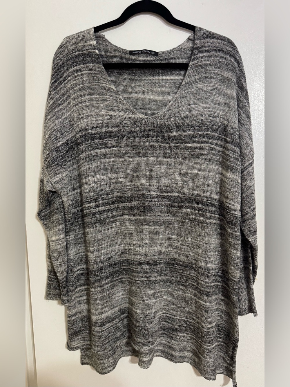 Tunic Grey Ombre V-Neck Sweater size Large